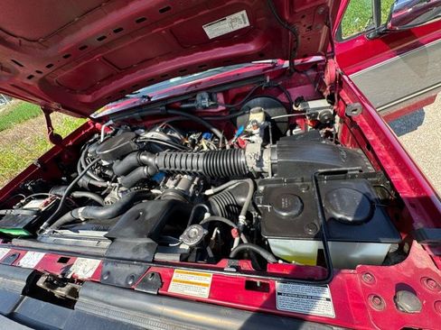 Used 1995 Ford Bronco XLT AWD/4WD image 16
