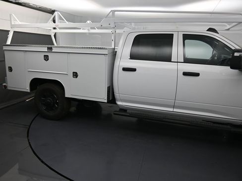 New 2025 RAM 2500 Tradesman image 38