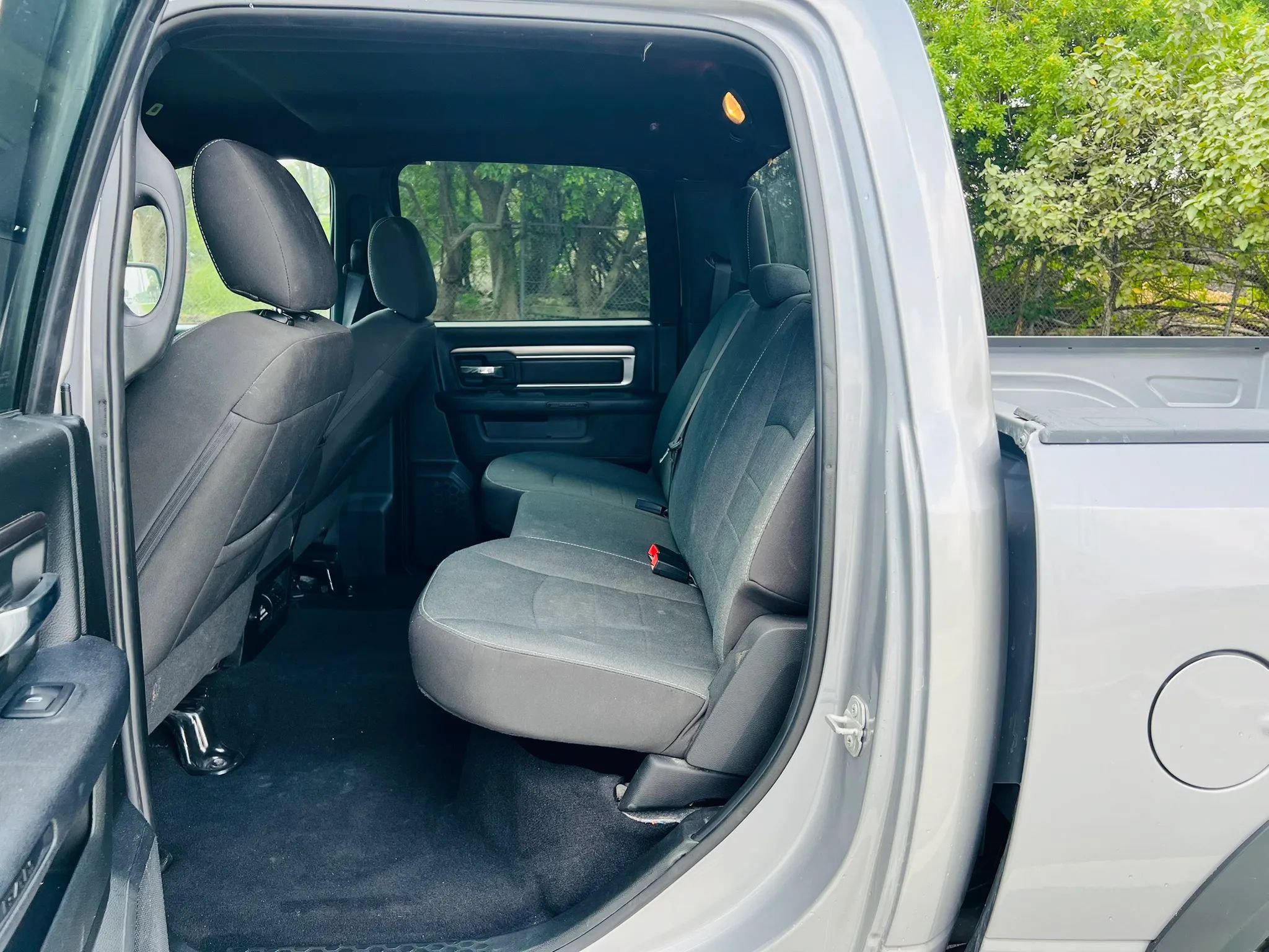 Used 2024 RAM 1500 Warlock AWD/4WD image 12