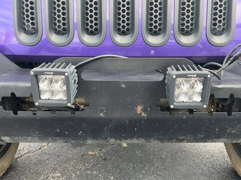 Used 2017 Jeep Wrangler Unlimited Sport w/ Quick Order Package 23S AWD/4WD image 3