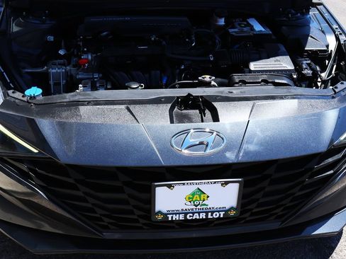 Used 2021 Hyundai Elantra SE FWD image 55