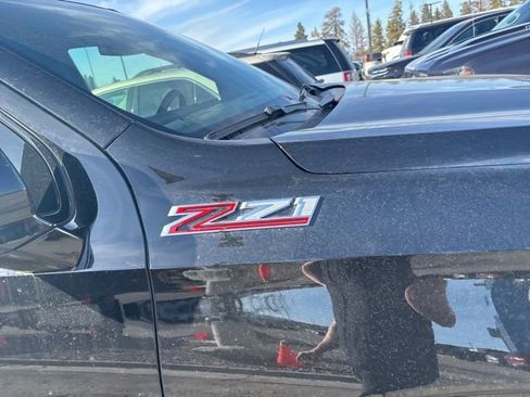 Used 2025 Chevrolet Tahoe Z71 image 11