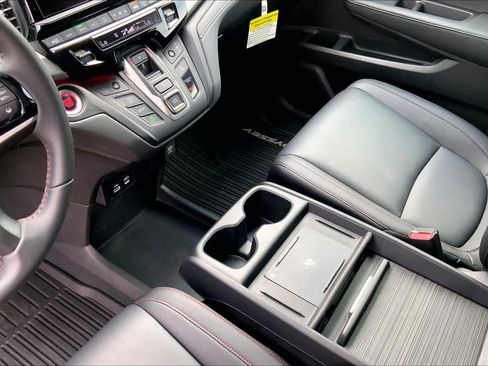 Used 2026 Honda Odyssey Sport-L image 17