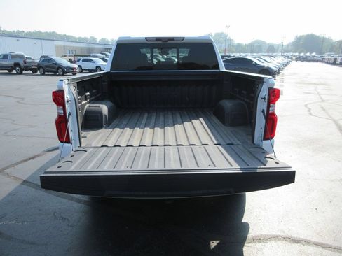 Used 2022 Chevrolet Silverado 1500 High Country w/ High Country Premium Package AWD/4WD image 8