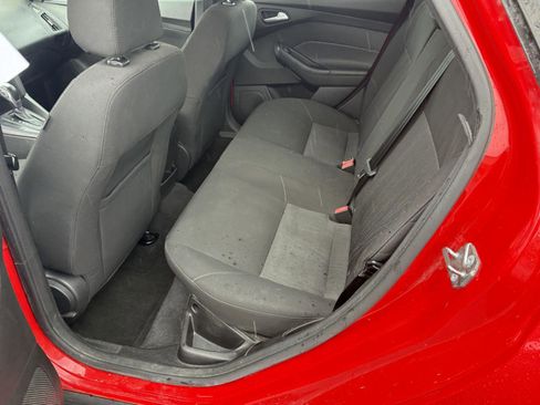 Used 2015 Ford Focus SE FWD image 12