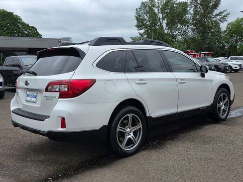 Used 2015 Subaru Outback 2.5i Limited AWD/4WD image 28