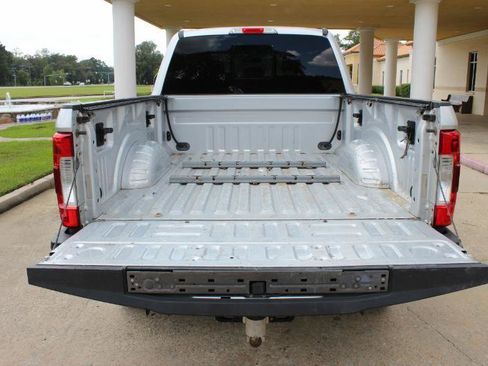 Used 2017 Ford F250 Lariat w/ Lariat Ultimate Package AWD/4WD image 20