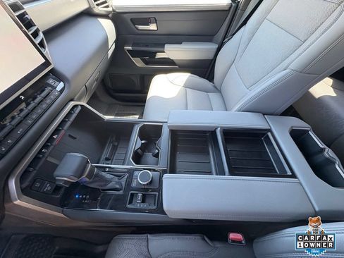 Used 2025 Toyota Tundra Limited AWD/4WD image 22