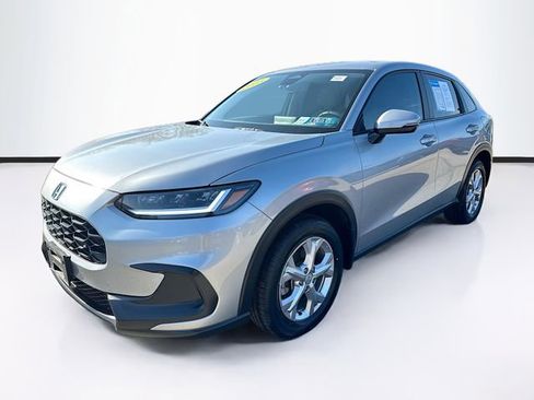 Certified 2023 Honda HR-V LX image 3