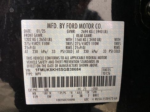 Used 2025 Ford Explorer ST-Line w/ ST-Line Street Pack image 33