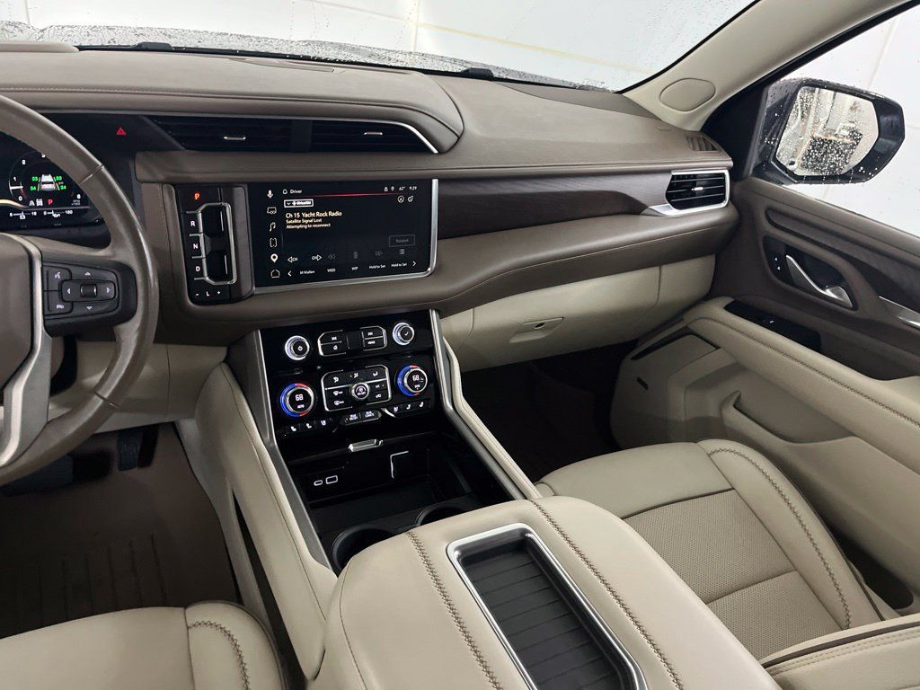 Used 2022 GMC Yukon Denali AWD/4WD image 35