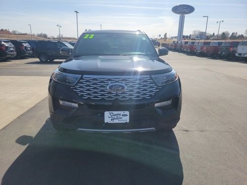 Used 2022 Ford Explorer Platinum w/ Equipment Group 601A image 2