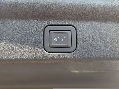 New 2025 Cadillac Escalade IQ Luxury 1 w/ Smart Trailering package image 13