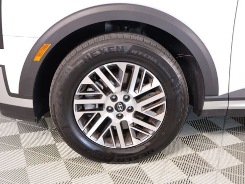 Used 2026 Hyundai Palisade SEL FWD image 18