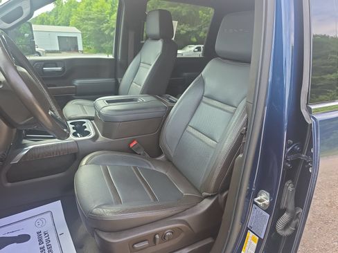 Used 2022 GMC Sierra 3500 Denali w/ Denali Ultimate Package AWD/4WD image 14