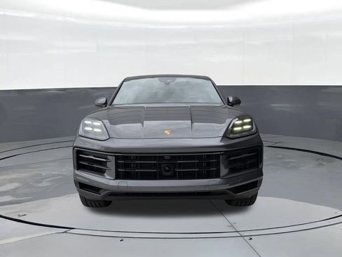 Certified 2025 Porsche Cayenne Coupe AWD/4WD image 9