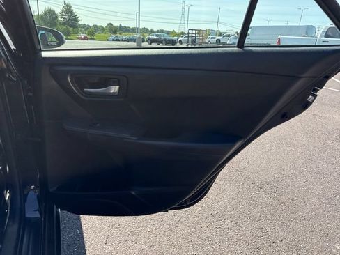 Used 2015 Toyota Camry LE FWD image 16