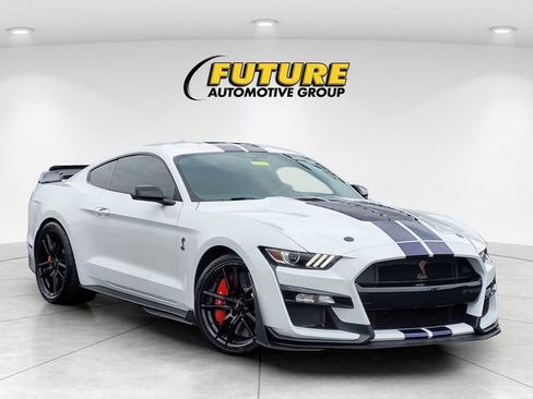 Used 2021 Ford Mustang Shelby GT500 w/ Technology Package RWD image 1
