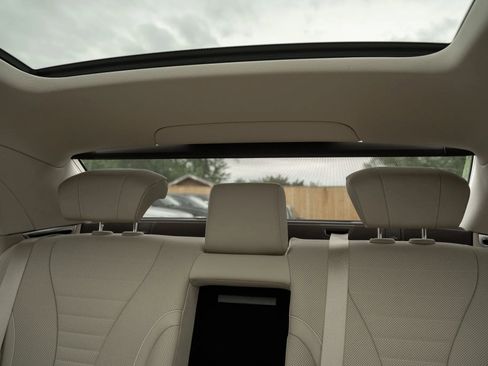 Used 2019 Mercedes-Benz S 560 4MATIC Sedan image 34