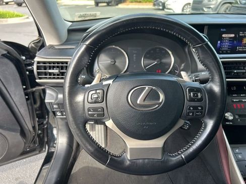 Used 2017 Lexus IS 200t w/ Premium Package RWD image 18
