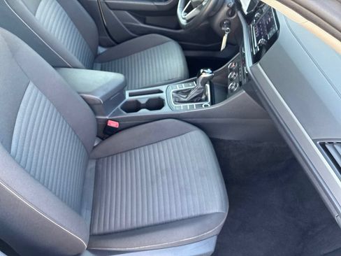 Used 2024 Volkswagen Jetta S FWD image 37
