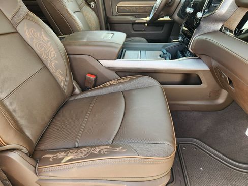 New 2026 RAM 2500 Limited image 13