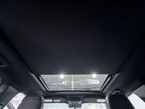 Used 2024 Ford Expedition Max Platinum AWD/4WD image 29