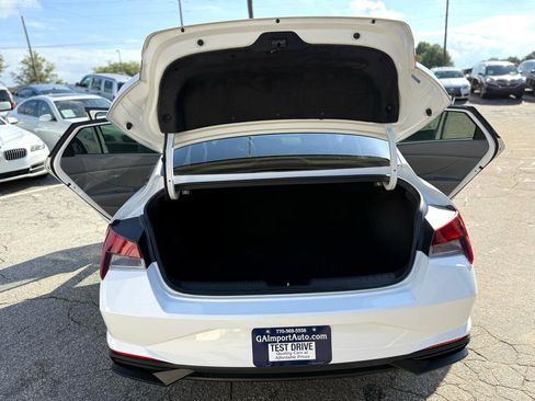 Used 2022 Hyundai Elantra SEL w/ Winter Weather Package image 32