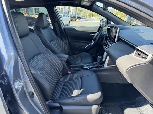 Used 2025 Toyota Corolla Cross AWD Hybrid w/ Convenience Package image 30