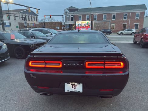 Used 2017 Dodge Challenger R/T w/ Sound Group image 4