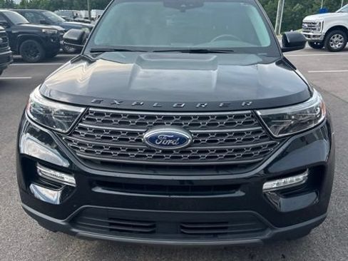 Certified 2023 Ford Explorer XLT w/ Equipment Group 202A AWD/4WD image 7