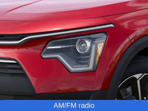 New 2026 Kia Niro LX image 11