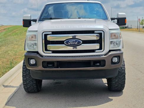 Used 2016 Ford F250 King Ranch w/ FX4 Off-Road Package AWD/4WD image 2