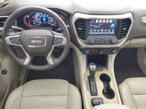 Used 2018 GMC Acadia Denali w/ Technology Package AWD/4WD image 18