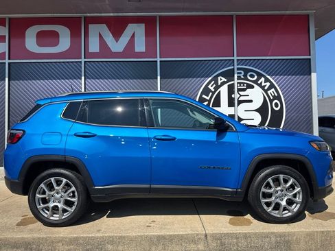 Used 2022 Jeep Compass Latitude AWD/4WD image 4