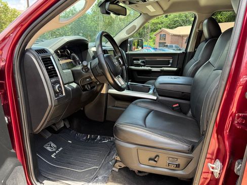 Used 2017 RAM 1500 Laramie w/ Convenience Group AWD/4WD image 12