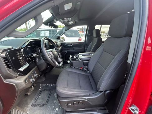 Used 2025 Chevrolet Silverado 1500 LT RWD image 11