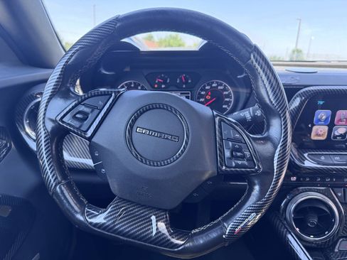 Used 2017 Chevrolet Camaro LT w/ Technology Package RWD image 13