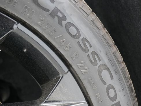 Used 2024 Chevrolet Traverse RS image 32