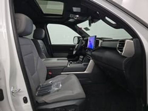 Used 2025 Toyota Sequoia Limited AWD/4WD image 7