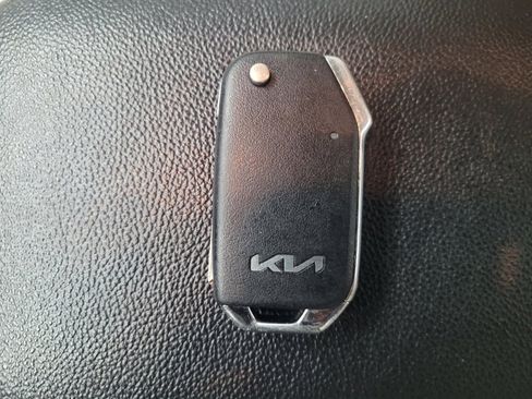 Used 2023 Kia Forte LXS w/ LXS Technology Package image 32