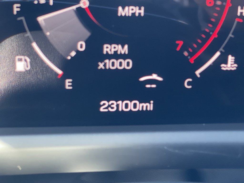 Used 2026 GMC Acadia Elevation w/ Elevation Premium Package FWD image 24