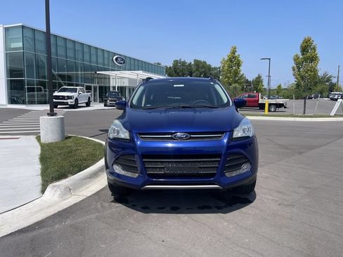 Used 2016 Ford Escape SE w/ Equipment Group 201A FWD image 8