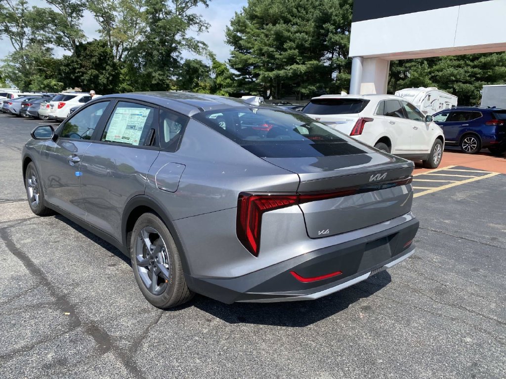 New 2026 Kia K4 FWD image 3