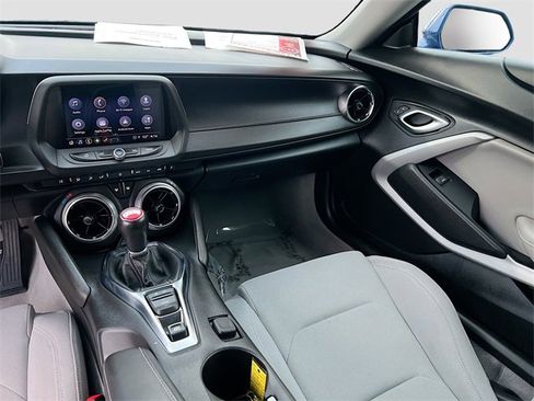Used 2022 Chevrolet Camaro SS image 20