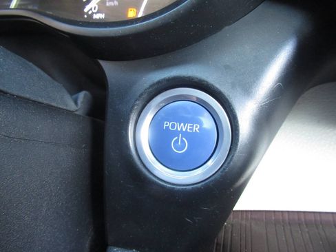 Used 2021 Toyota Sienna XLE AWD/4WD image 32