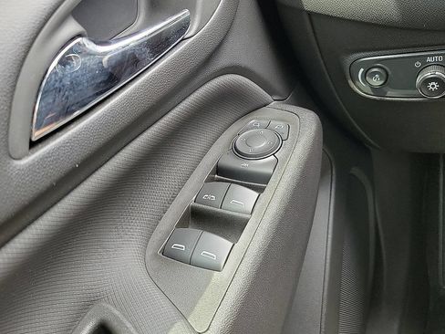 Used 2024 Chevrolet Equinox RS w/ RS Leather Package AWD/4WD image 12