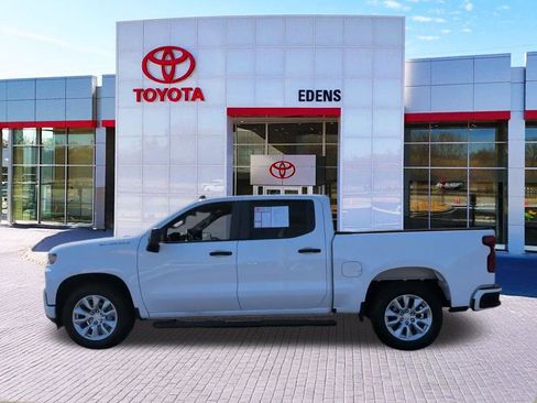 Used 2020 Chevrolet Silverado 1500 Custom w/ Custom Value Package image 6