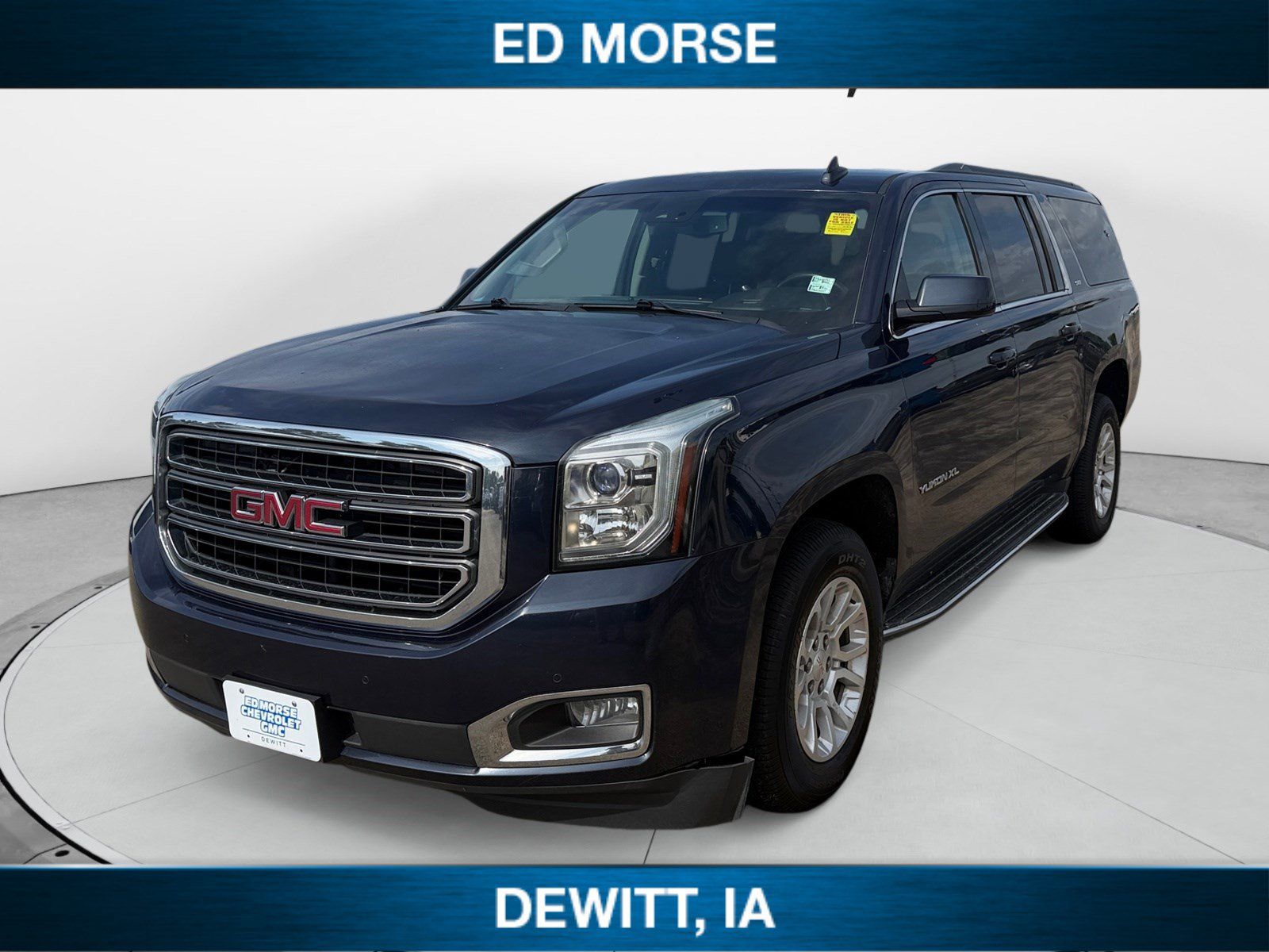 Used 2017 GMC Yukon XL SLT AWD/4WD image 1