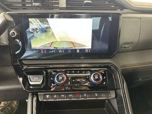 Used 2024 GMC Sierra 2500 AT4 w/ AT4 Premium Plus Package image 22